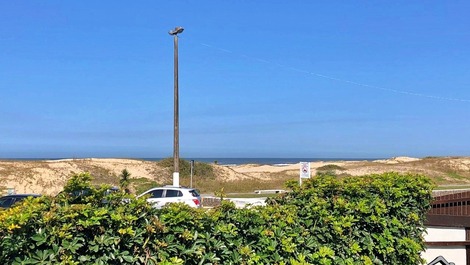New Year's Eve 2027 - House with 4 Bedrooms (1 with AC) - Beachfront - Praia Grande