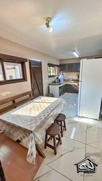 New Year's Eve 2027 - House with 4 Bedrooms (1 with AC) - Beachfront - Praia Grande