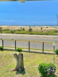 New Year's Eve 2027 - House with 5 Bedrooms - Beachfront - Praia Grande