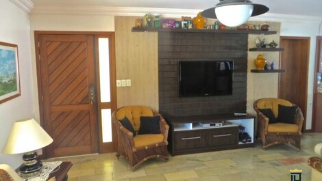 House with 6 bedrooms for seasonal rental, Jurerê Internacional - Florianópolis