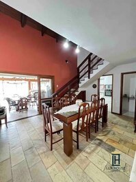 House with 6 bedrooms for seasonal rental, Jurerê Internacional - Florianópolis