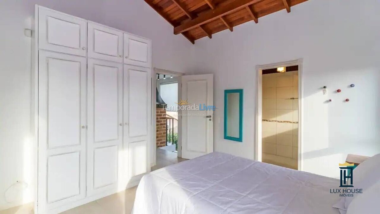 Casa para aluguel de temporada em Florianopolis (Jurerê Internacional)