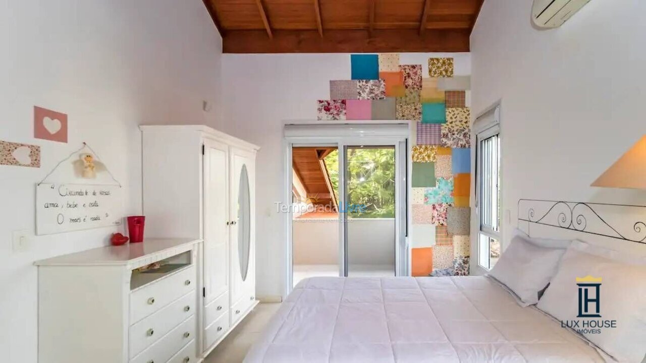 Casa para aluguel de temporada em Florianopolis (Jurerê Internacional)