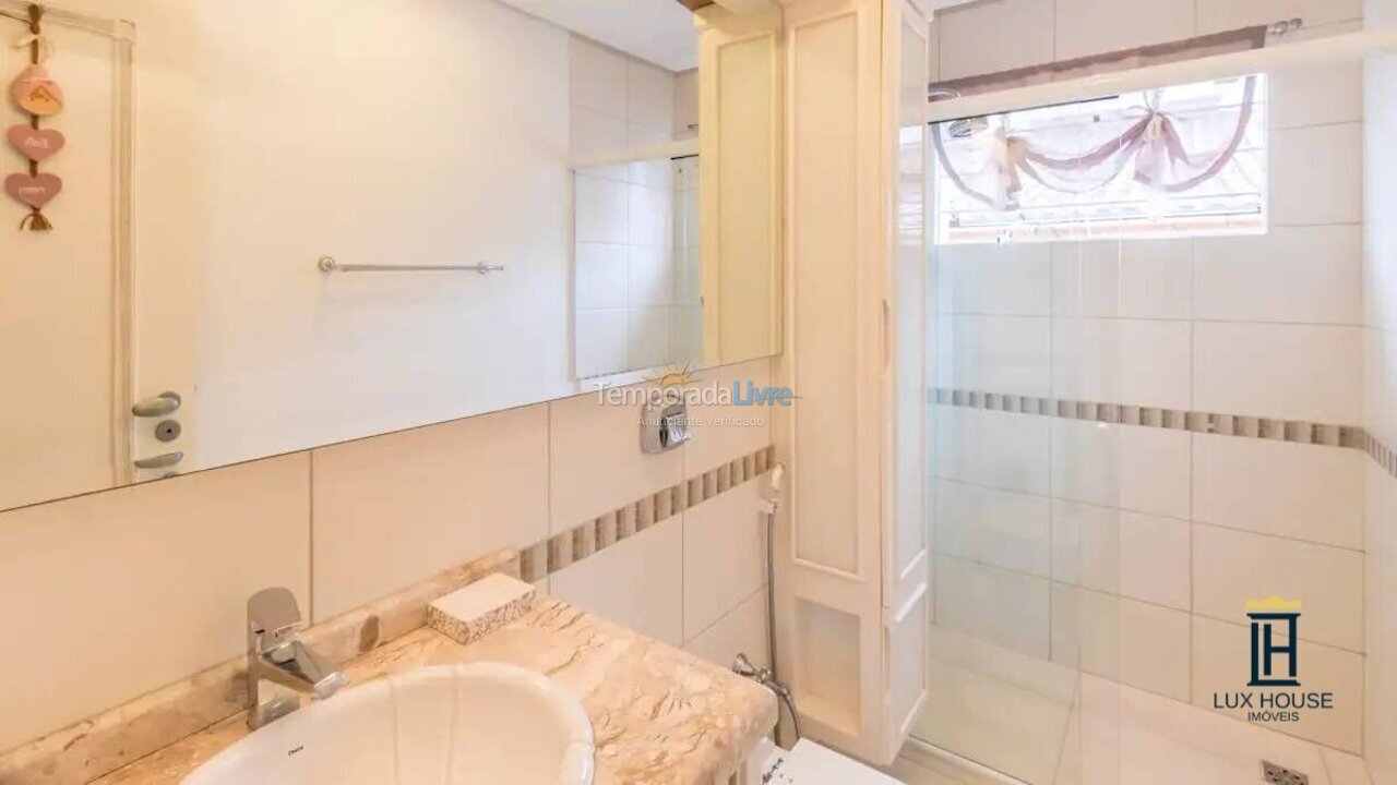 Casa para aluguel de temporada em Florianopolis (Jurerê Internacional)