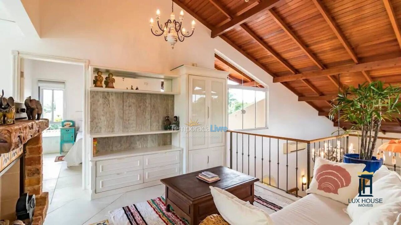 Casa para aluguel de temporada em Florianopolis (Jurerê Internacional)
