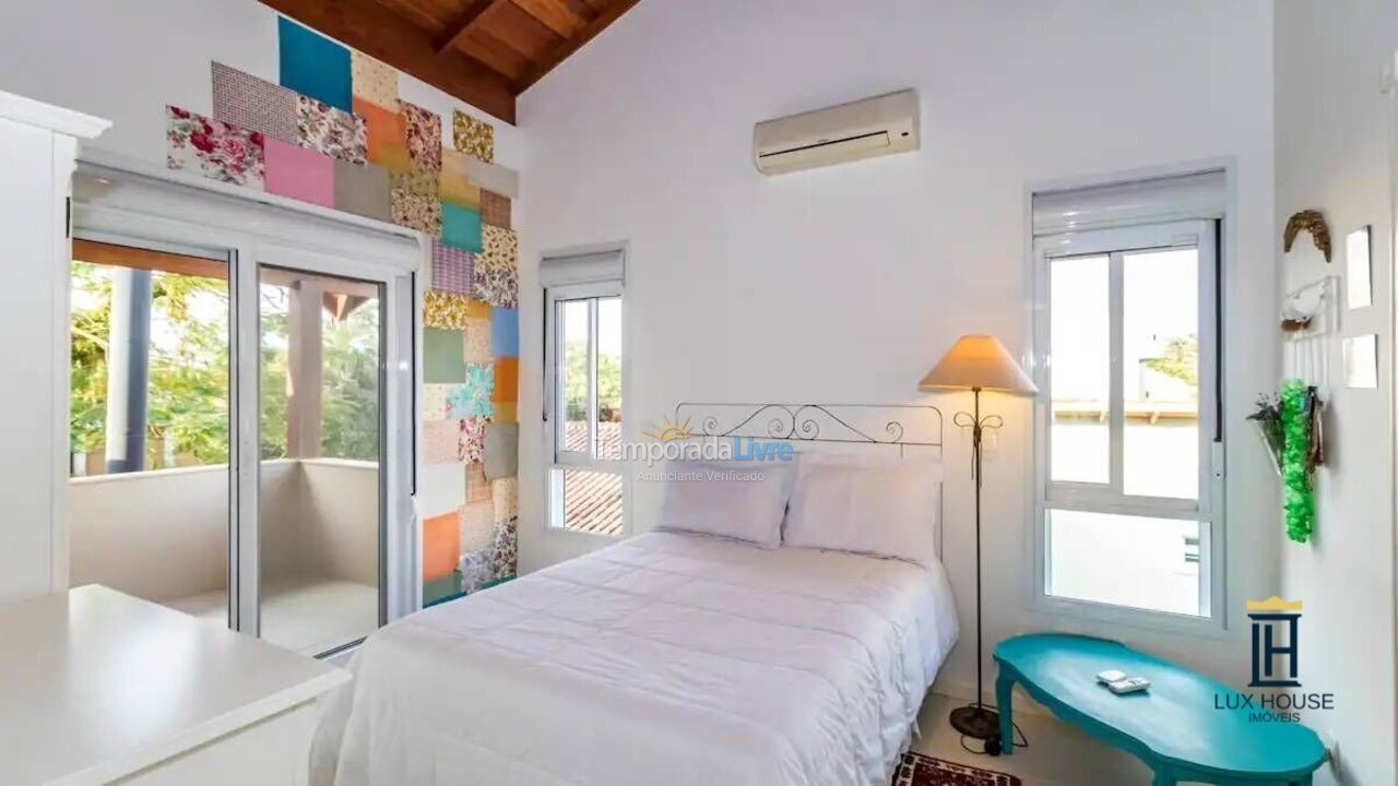 Casa para aluguel de temporada em Florianopolis (Jurerê Internacional)