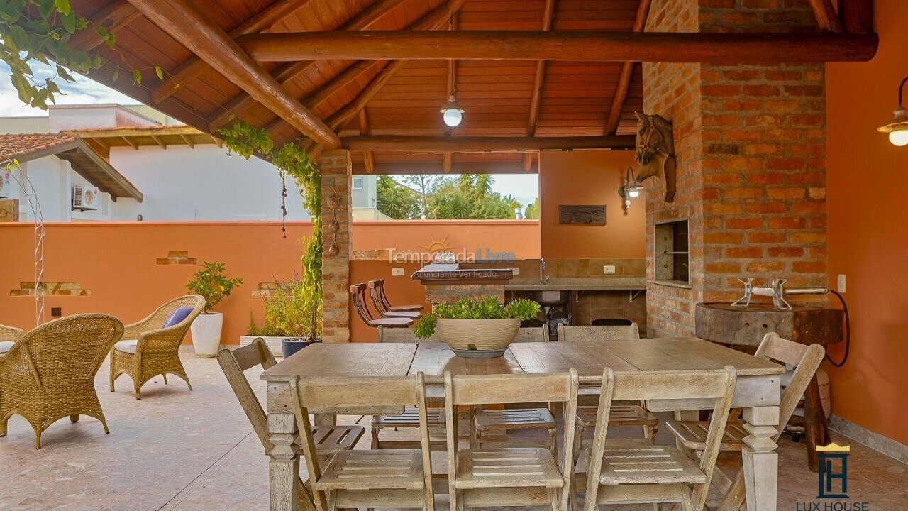 Casa para aluguel de temporada em Florianopolis (Jurerê Internacional)