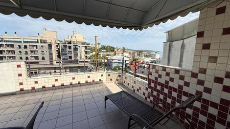 Penthouse with excellent location on Bombinhas beach