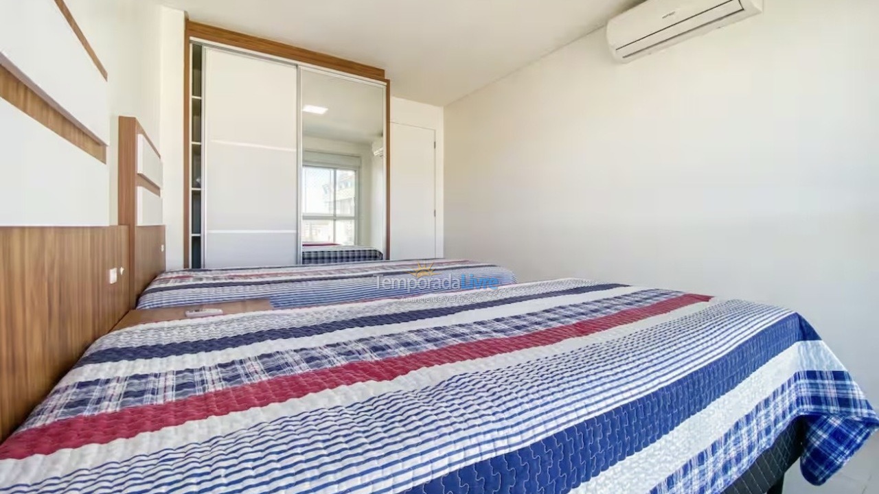 Apartment for vacation rental in Governador Celso Ramos (Praia de Palmas)