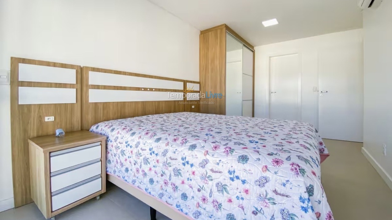 Apartment for vacation rental in Governador Celso Ramos (Praia de Palmas)