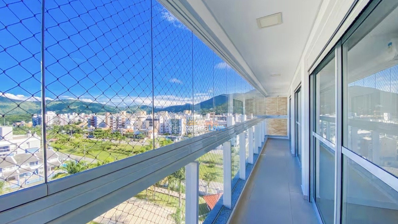 Apartment for vacation rental in Governador Celso Ramos (Praia de Palmas)