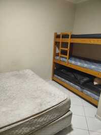 Quarto 2 com treloche