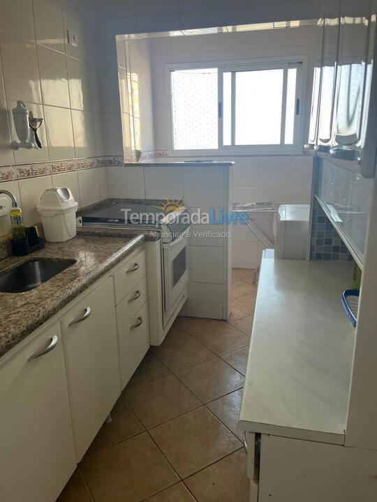 Apartment for vacation rental in Mongaguá (Centro)