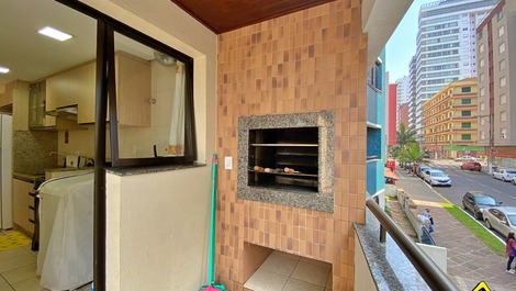 New Year's Eve 2027 - 2-Bedroom Apartment (AC) - 1 Block from the Beach