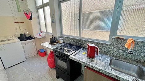 New Year's Eve 2027 - Apartment with 3 Bedrooms (1 with AC) - 1 Block from the Beach