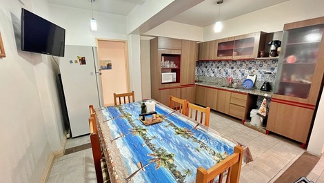 New Year's Eve 2027 - Apartment with 3 Bedrooms (1 with AC) - 1 Block from the Beach