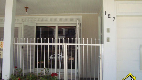 Réveillon 2027 - Casa c/ 4 Quartos - 2 Quadras Mar - Praia Grande