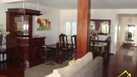 Réveillon 2027 - Casa c/ 4 Quartos - 2 Quadras Mar - Praia Grande