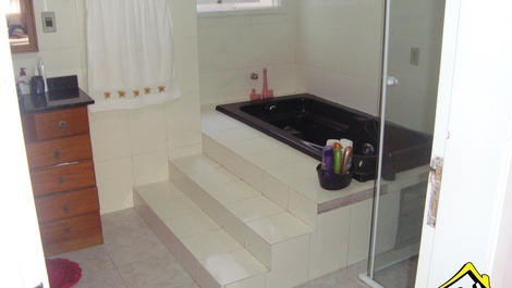 Réveillon 2027 - Casa c/ 4 Quartos - 2 Quadras Mar - Praia Grande