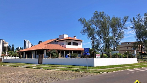 Réveillon 2027 - Casa c/ 6 Quartos - C/ Piscina - Beira Mar