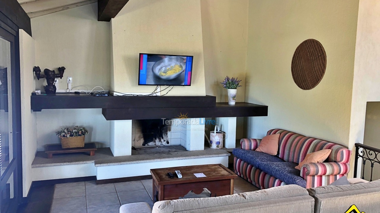 Casa para aluguel de temporada em Torres (Praia Grande)