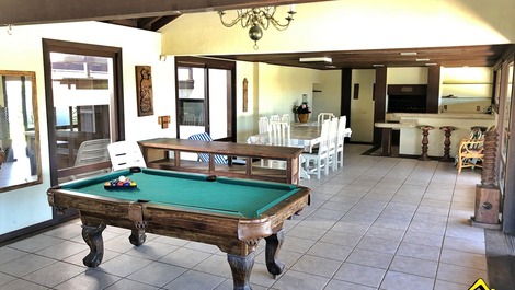 Réveillon 2027 - Casa c/ 6 Quartos - C/ Piscina - Beira Mar