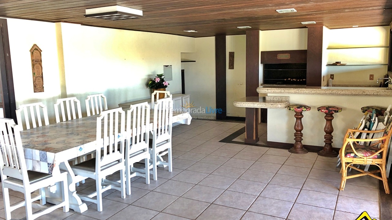 Casa para aluguel de temporada em Torres (Praia Grande)