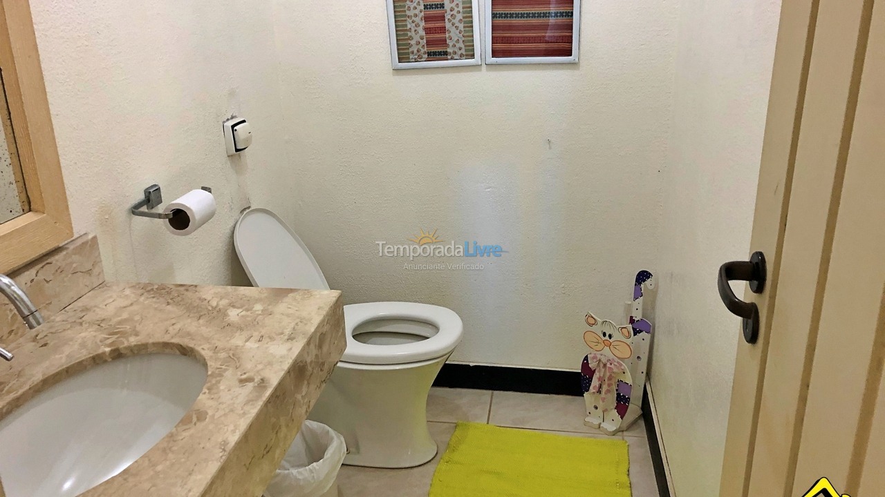 Casa para aluguel de temporada em Torres (Praia Grande)