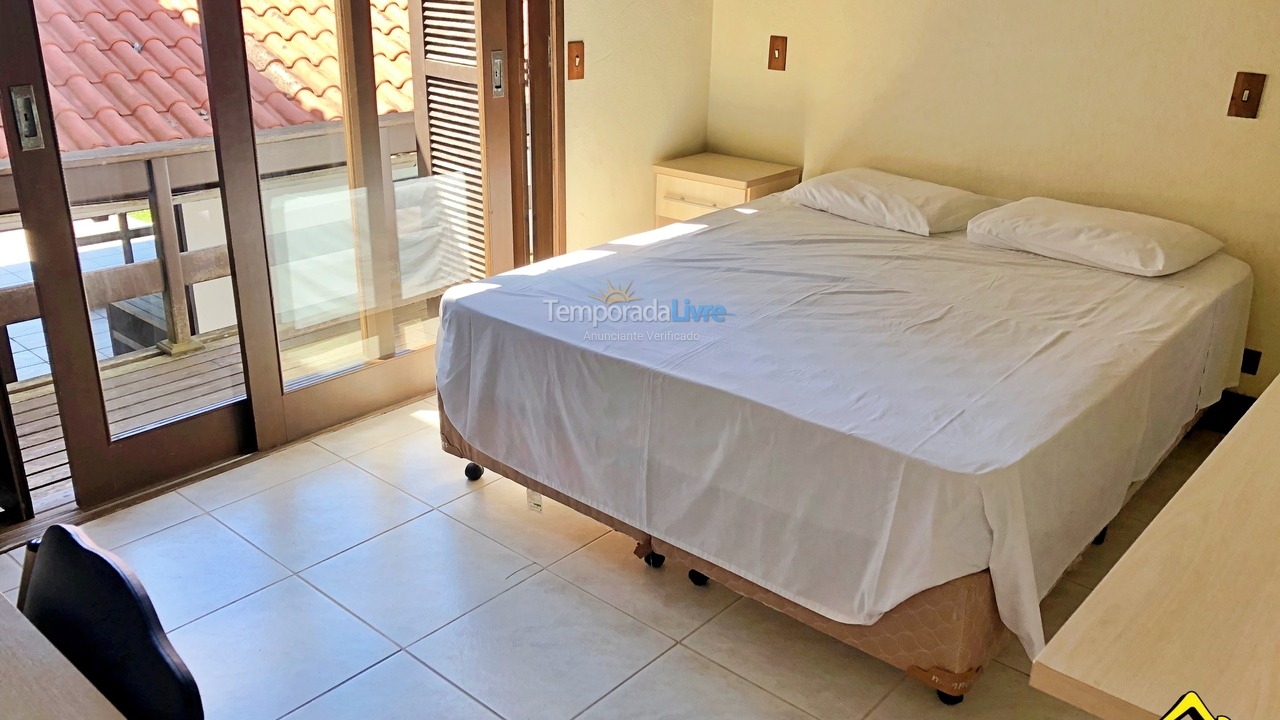 Casa para aluguel de temporada em Torres (Praia Grande)