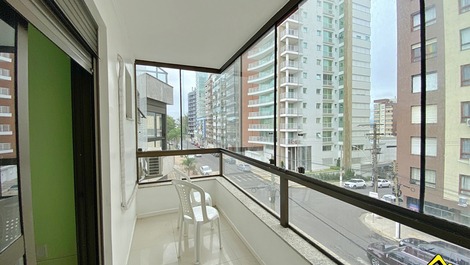 New Year's Eve 2027 - Penthouse with 4 Bedrooms (AC) - 1 Block from the Beach - Prainha
