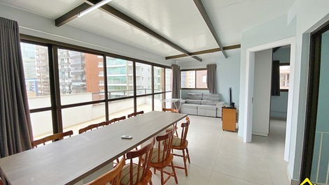 New Year's Eve 2027 - Penthouse with 4 Bedrooms (AC) - 1 Block from the Beach - Prainha