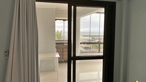 New Year's Eve 2027 - Penthouse with 4 Bedrooms (AC) - 1 Block from the Beach - Prainha