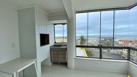 New Year's Eve 2027 - Penthouse with 4 Bedrooms (AC) - 1 Block from the Beach - Prainha