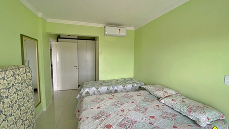 New Year's Eve 2027 - Penthouse with 4 Bedrooms (AC) - 1 Block from the Beach - Prainha