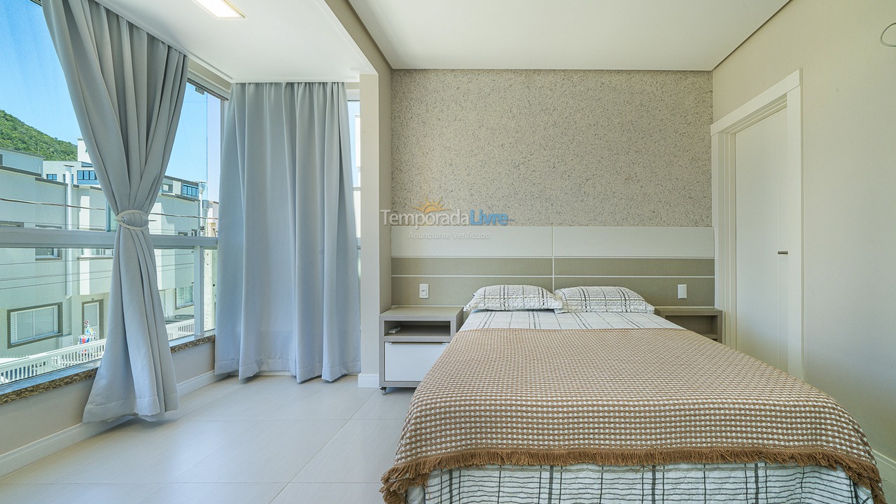 Apartamento para aluguel de temporada em Bombinhas (Canto Grande)