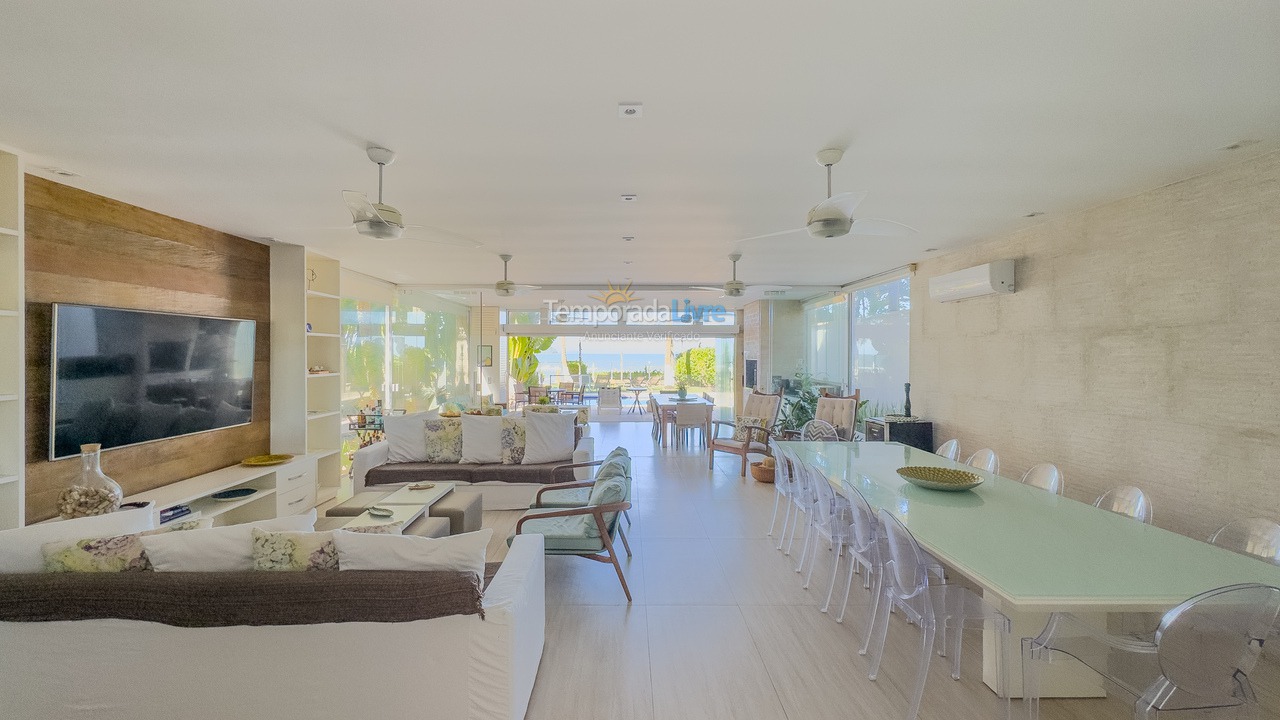 Casa para aluguel de temporada em São Sebastião (Guaecá)