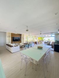 Casa pé na areia na Praia de Guaéca