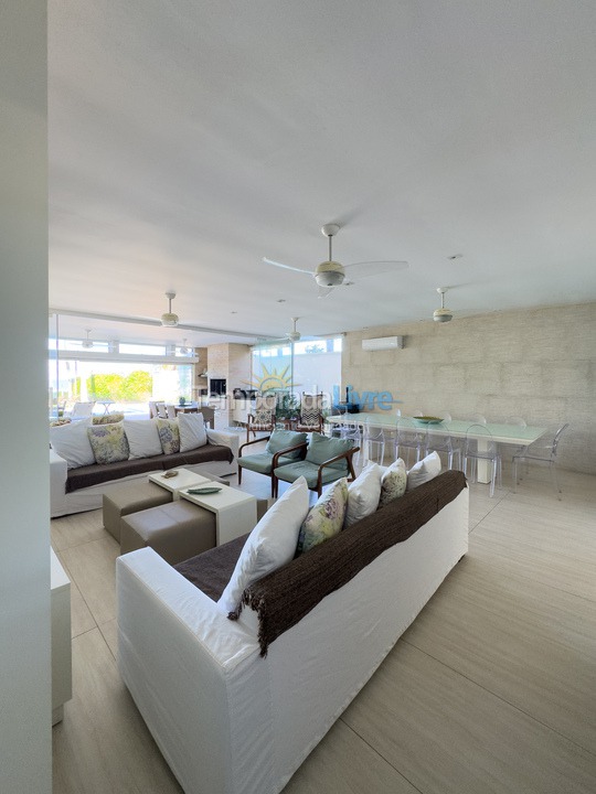 Casa para aluguel de temporada em São Sebastião (Guaecá)