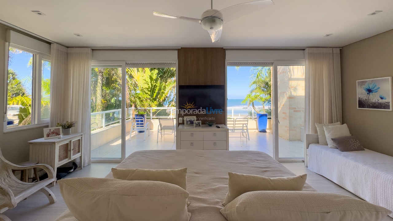 Casa para aluguel de temporada em São Sebastião (Guaecá)