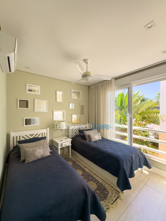 Casa para aluguel de temporada em São Sebastião (Guaecá)
