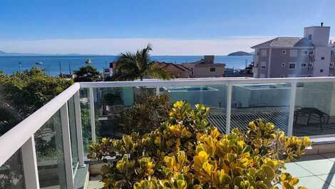 Penthouse with ocean view