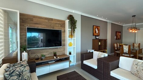 268 - Excellent 3 bedroom apartment, well located 50...