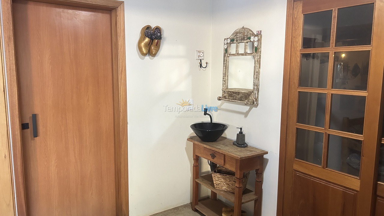 House for vacation rental in Santa Clara D'oeste (Resort Grandes Lagos)