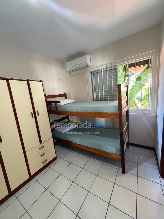 Apartamento para aluguel de temporada em Bombinhas (Praia de Bombinhas)