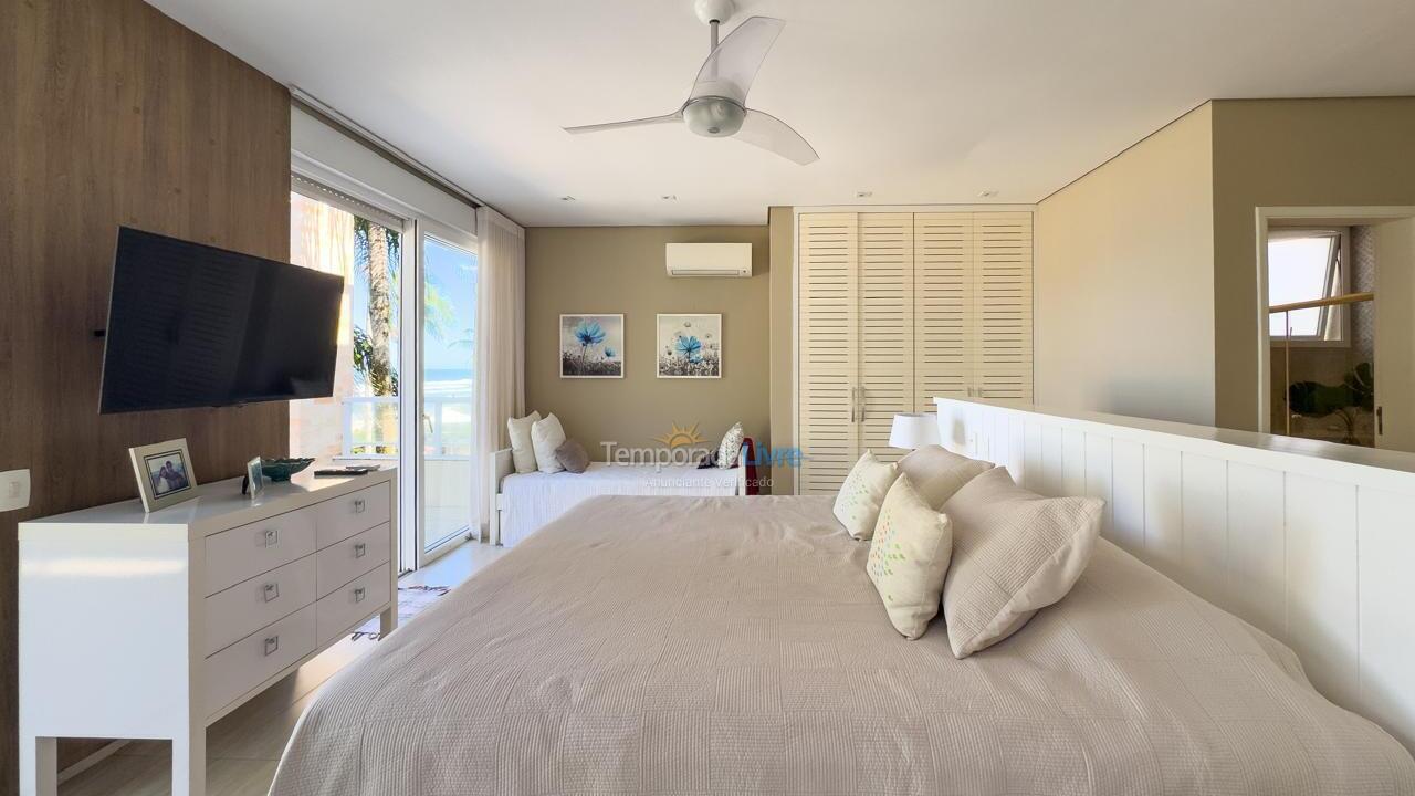 Casa para aluguel de temporada em São Sebastião (Praia de Juquey)