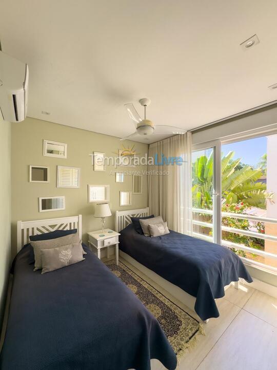 Casa para aluguel de temporada em São Sebastião (Praia de Juquey)