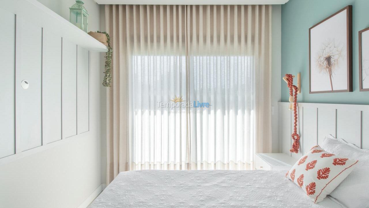 Apartamento para aluguel de temporada em Bombinhas (Canto Grande)