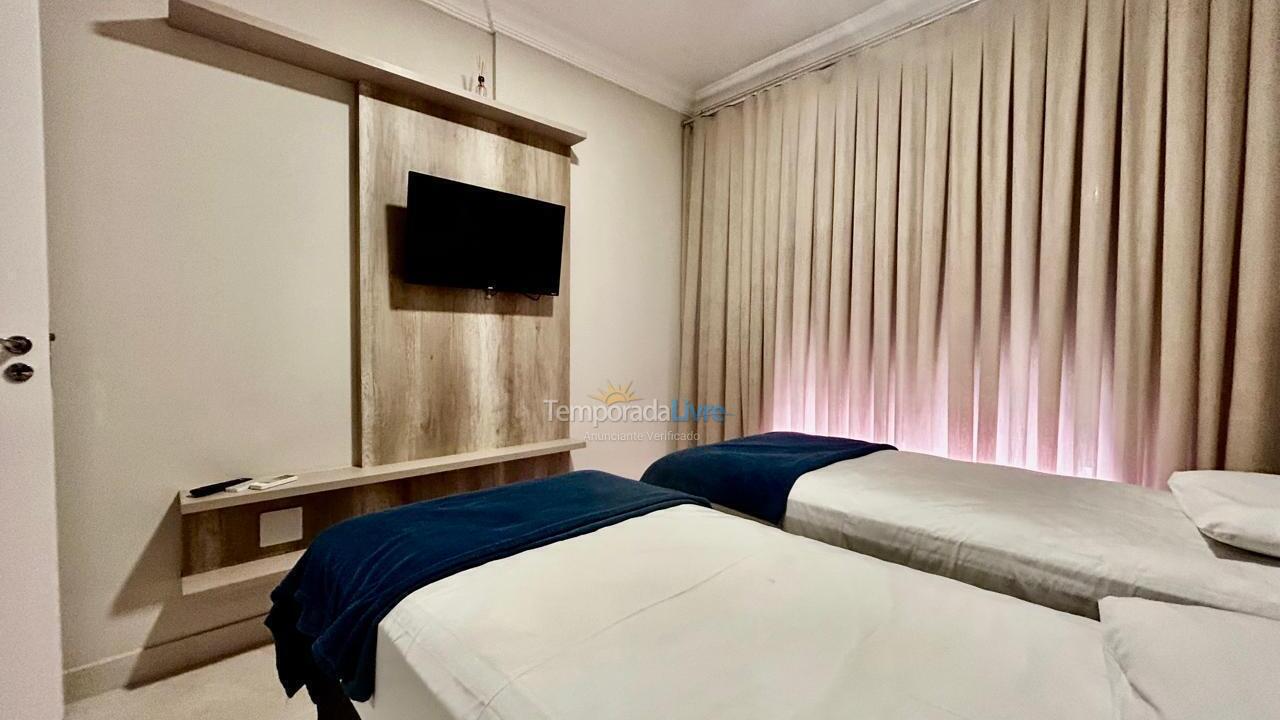 Apartamento para aluguel de temporada em Bombinhas (Canto Grande)