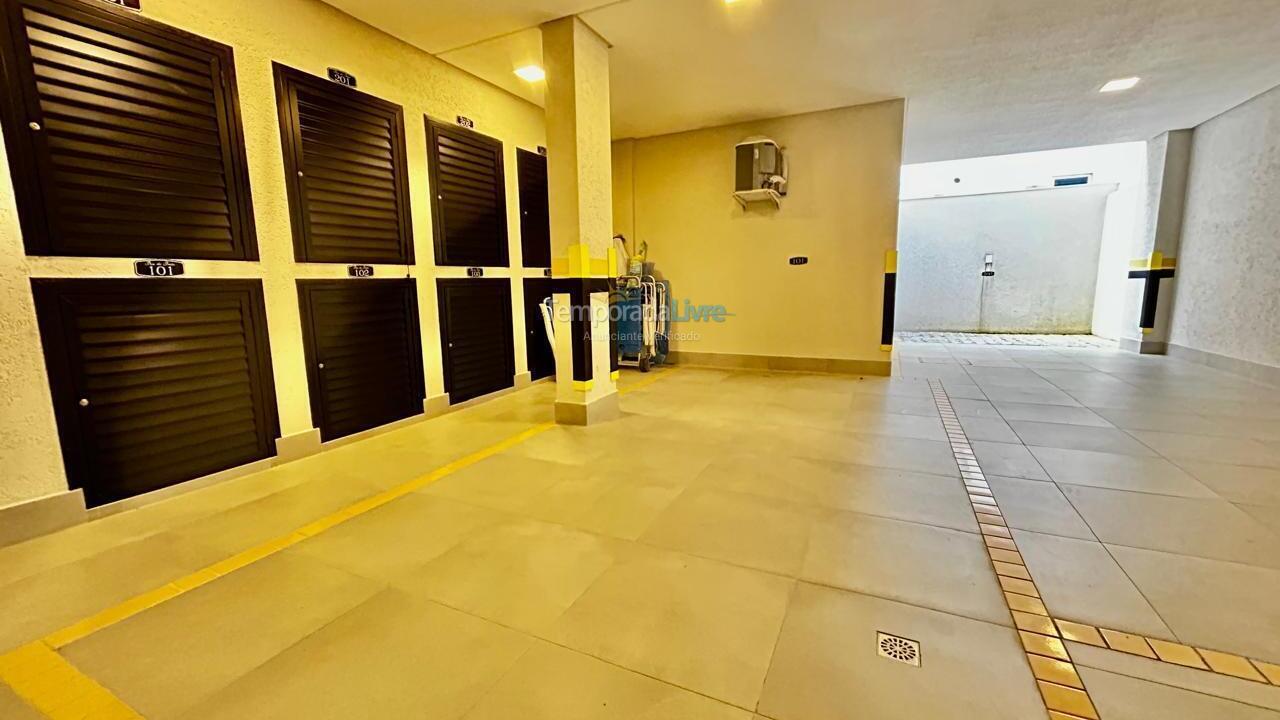 Apartamento para aluguel de temporada em Bombinhas (Canto Grande)