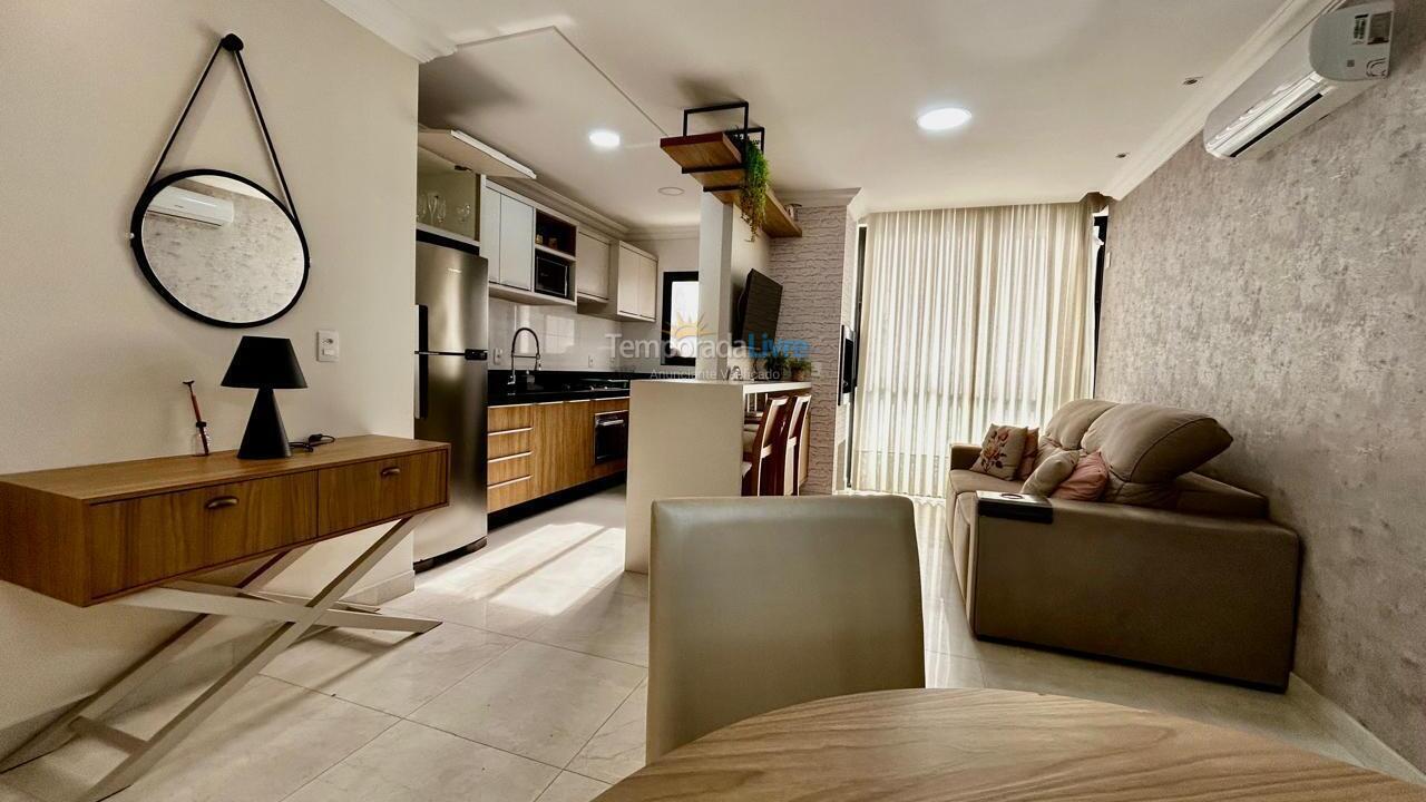Apartamento para aluguel de temporada em Bombinhas (Canto Grande)